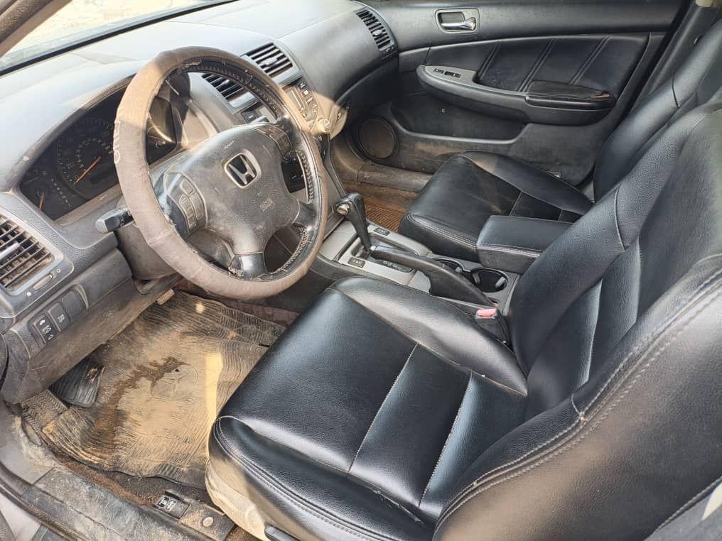 A picture of Honda EOD 2005 model first body