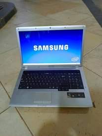 A picture of Samsung laptop core i5