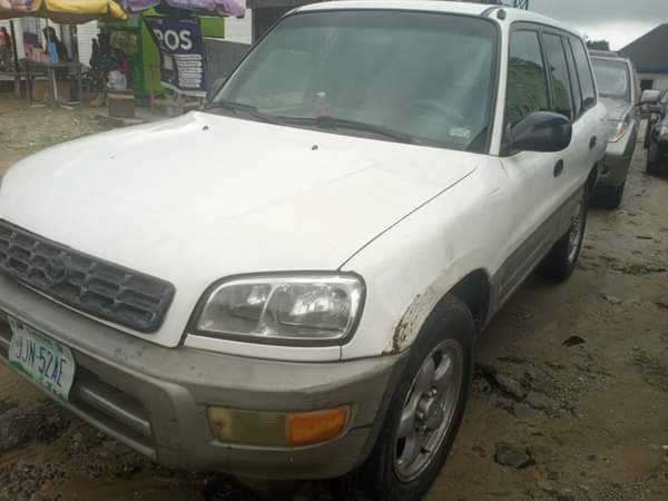A picture of CLEAN TOYOTA RAV4 Sound V4 Engine Gear smooth Pure first
