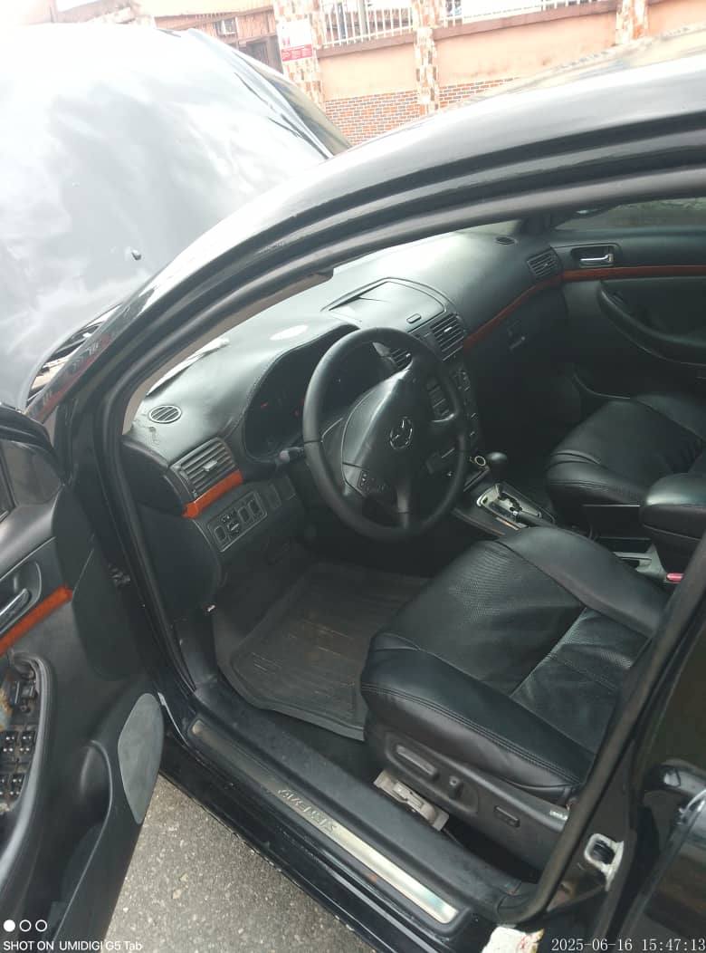 A picture of 2005 Model Toyota Avensis