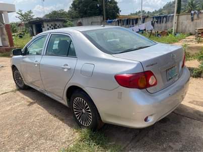 A picture of Toyota corolla 2009