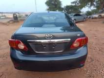 A picture of Super clean and Sharp 2010 Corolla Untouched engine and gear