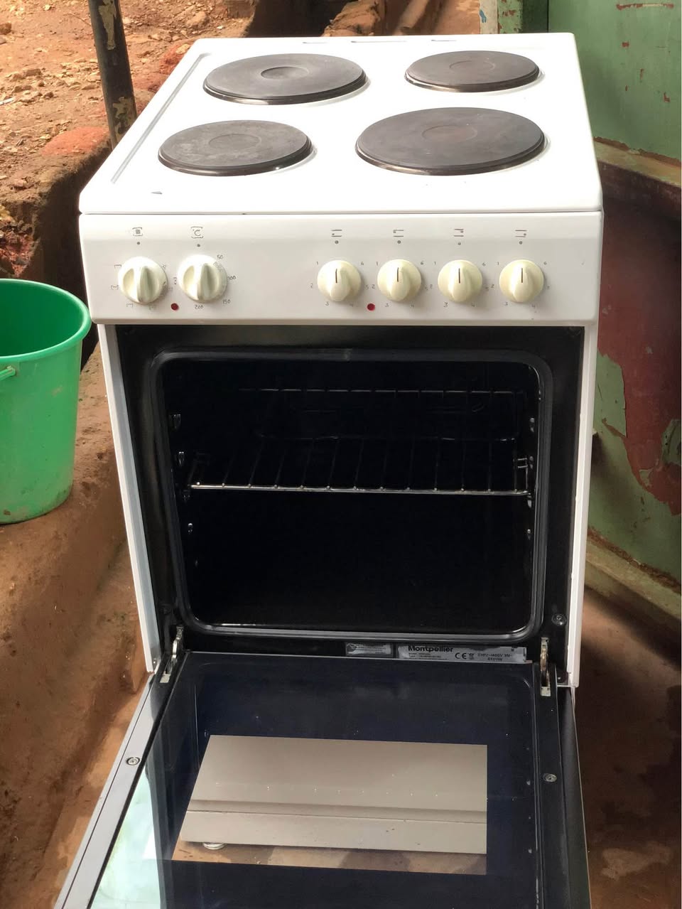 A picture of Uk used electric cookers