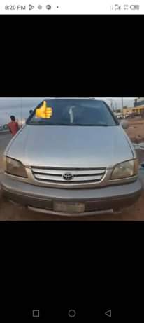 A picture of Toyota sienna