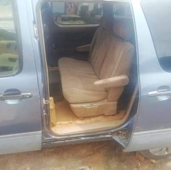 A picture of 2002 Toyota Sienna CE