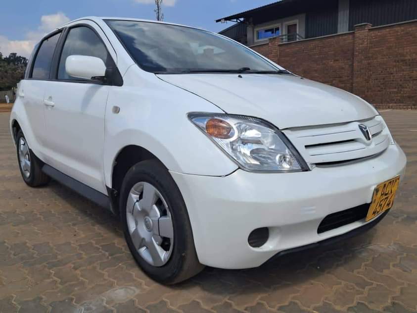 used toyota ist