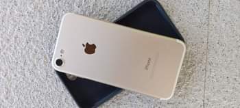 A picture of Iphone 7 plus