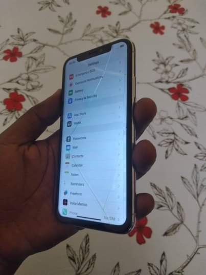 A picture of IPhone X Gb 64