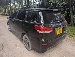 A picture of Toyota wish