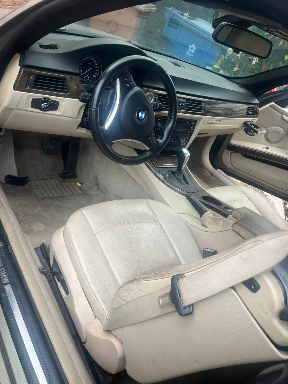 A picture of Foreign used BMW 335i Convertible
