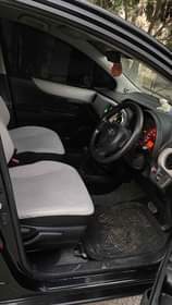 A picture of Vitz new Mwaka 2010 Cc 990 Bei 10 5 Milion