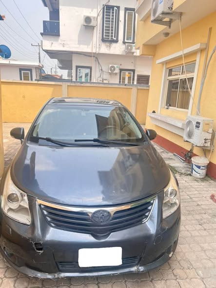 A picture of 2013 Toyota Avensis Awoof deal