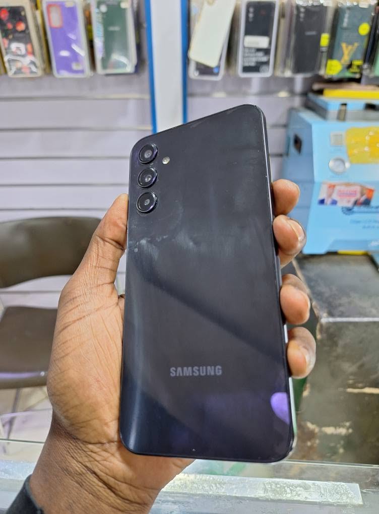 A picture of Samsung galaxy A24 5g 128gb Duos