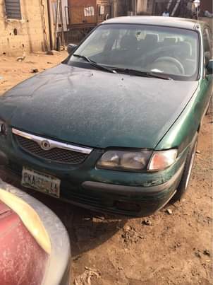 A picture of Mazda boot 626
