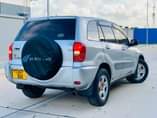 A picture of RAV 4 kilitime 0677910665