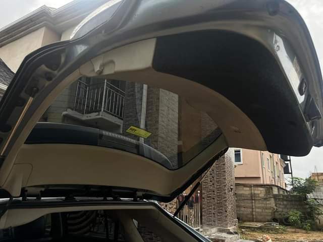 A picture of Highest grade Lexus Rx330 2004 2005 model Location Owerri Imo