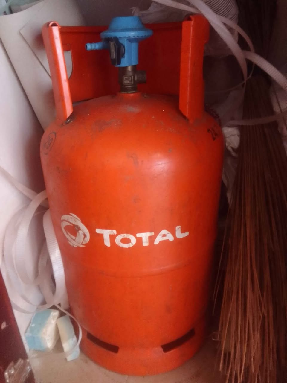 A picture of Total 12kg gas cylinder