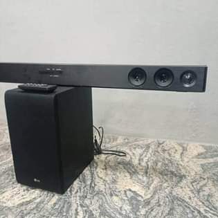 A picture of Lg Sound Bar Price 360 Mziki Mkubwa Watt 300 Inabass