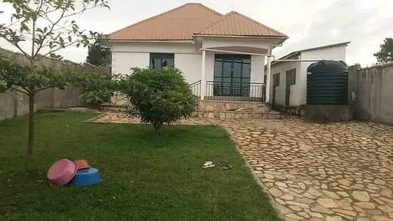 houses matugga