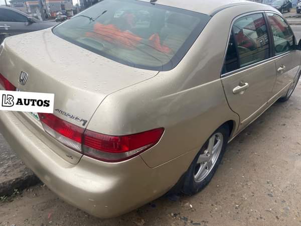 A picture of KB AUTOs Honda EOD end of discussion Year 2004 model