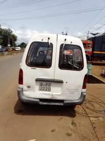 A picture of Nissan vannet bus