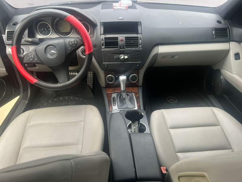 A picture of Pure first body used MB C300 Engine Gear Ac Location