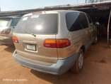 A picture of Awoff TOYOTA SIENNA 1999