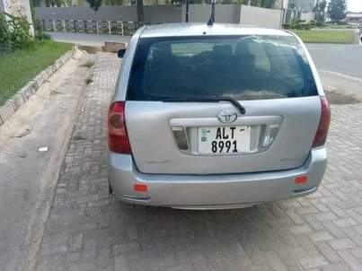 toyota fielder