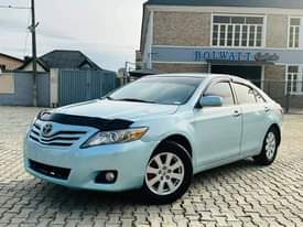 A picture of clean Camry 2011 mode