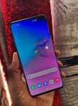 A picture of Samsung galaxy s10 clean