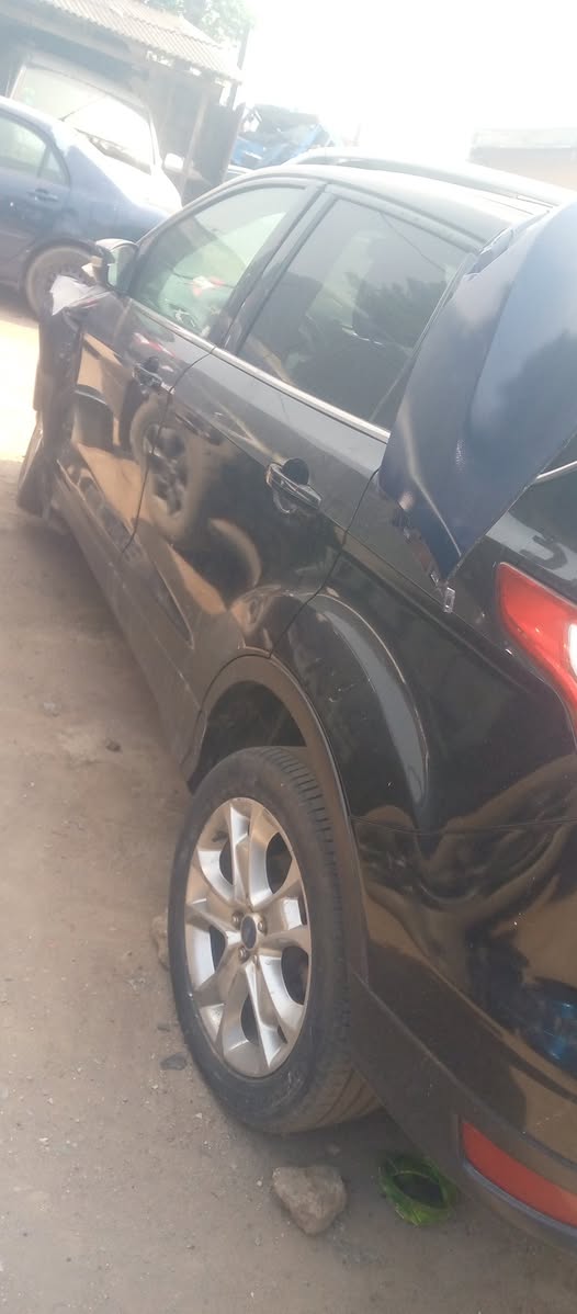 A picture of Ford Escape 2016