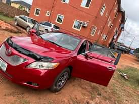 A picture of Toyota Camry spider Toks standard Buy and Gollibe Absolutely nothing