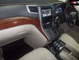 A picture of Toyota Alphard
