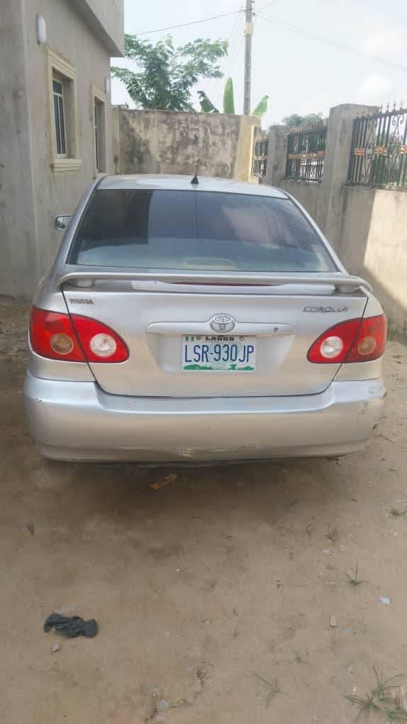 A picture of Toyota corolla 03