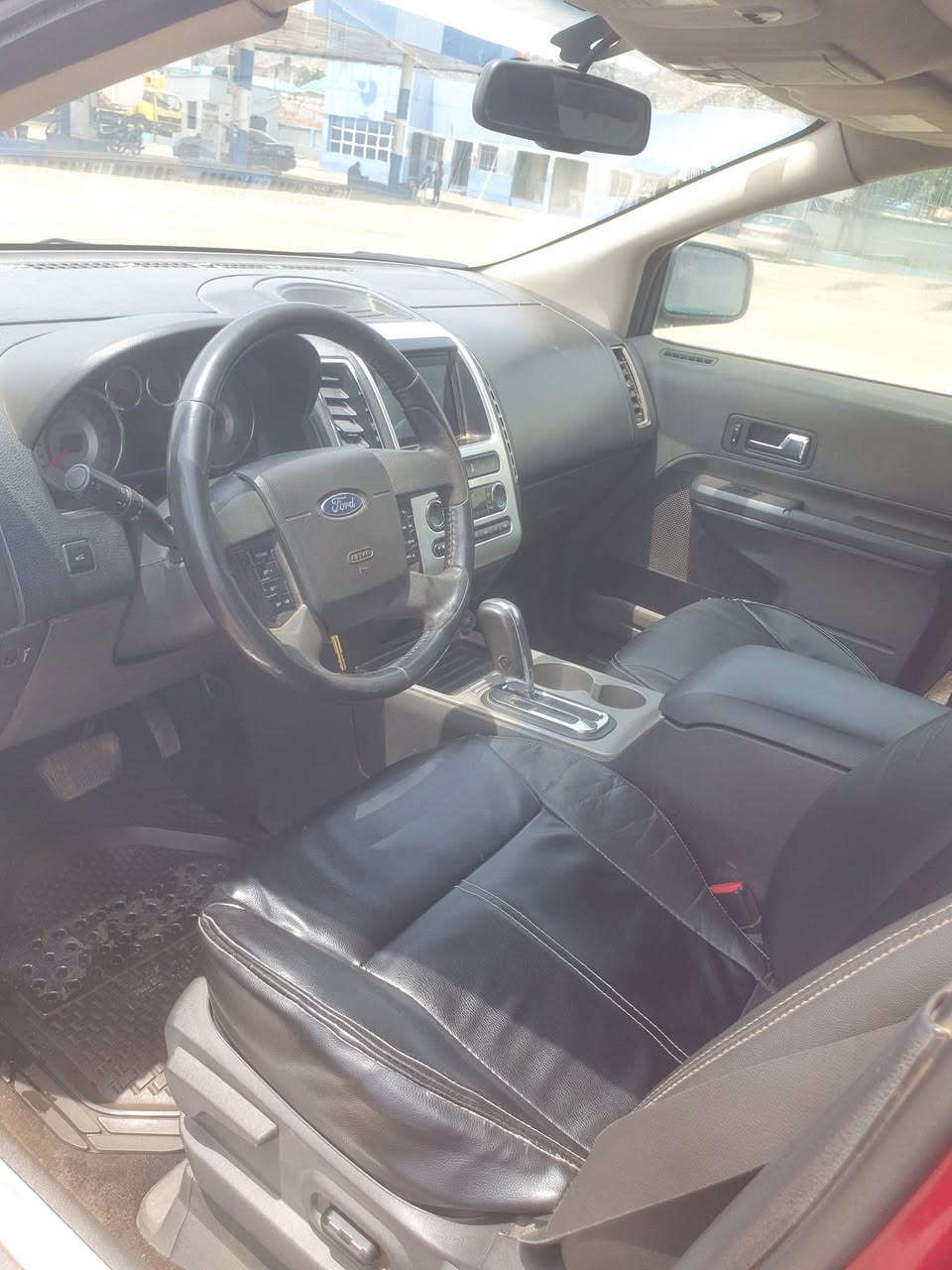 A picture of Ford Edge untouched engine and gearbox