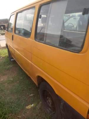 A picture of 2004 Volkswagen T4 Neat