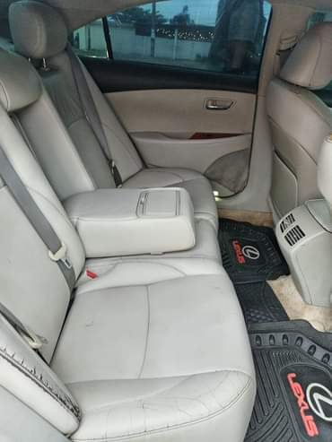 A picture of URGENT SALE Clean Reg 08 Lexus ES 350 full option