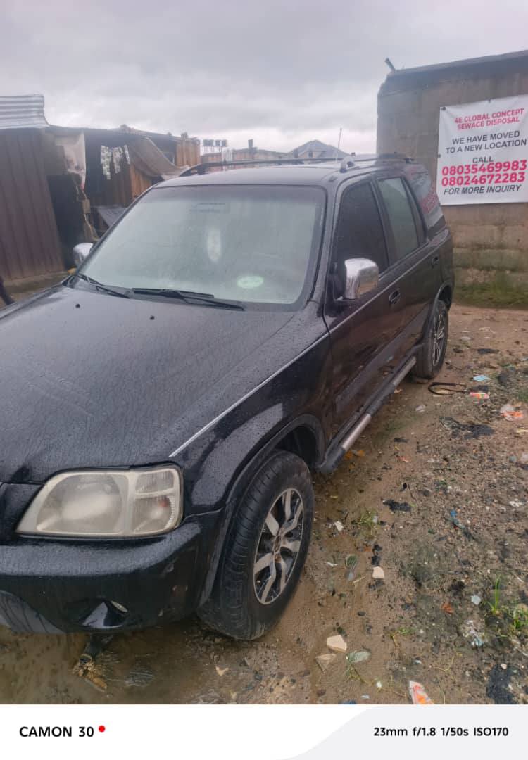A picture of Honda crv 2001 model