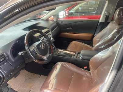 A picture of LEXUS RX 350