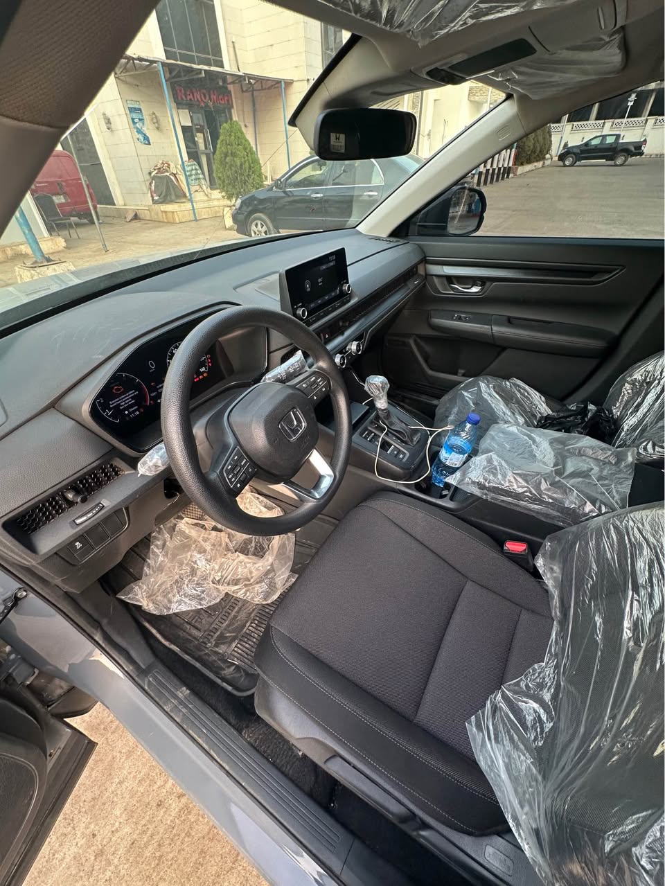 A picture of Honda CRV 2024 Belgium with no duty