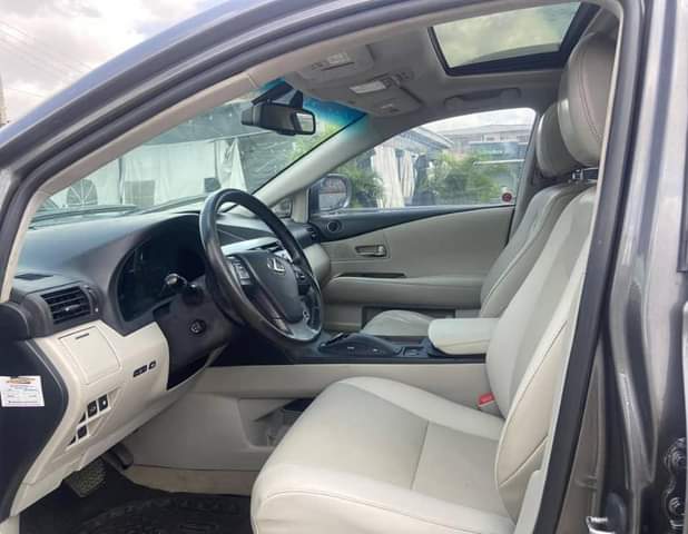 A picture of Lexus RX350 2012