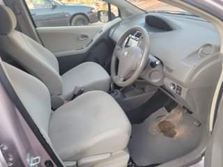 A picture of 2010 TOYOTA VITZ 1.0CC