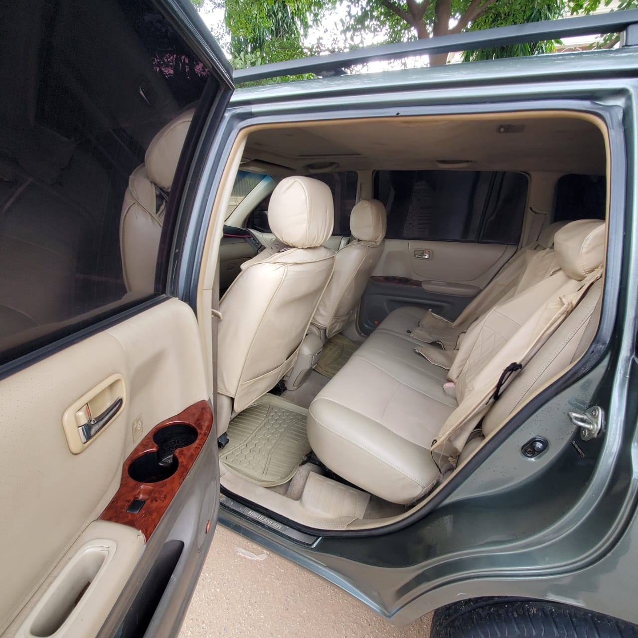 A picture of Toyota camry