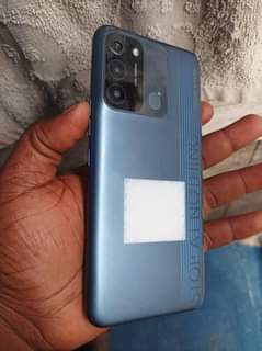 A picture of Nauza Tecno spark 8 iko poa nataka 160 nichek inbox