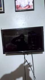 A picture of lg flat screen digital TV 26 inches