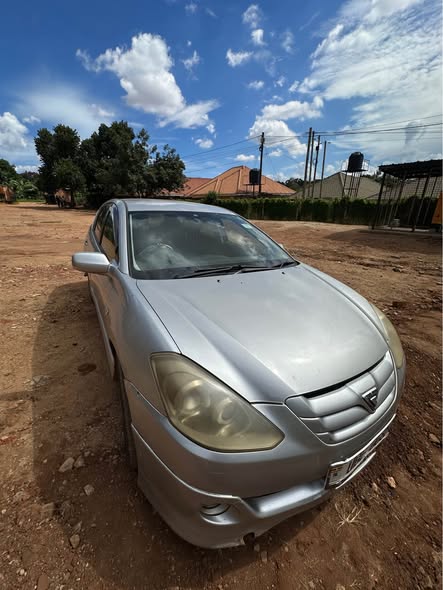 A picture of Toyota Caldina VVti 2005 model UGX 14