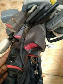 A picture of TUNAUZA SEAT BELT ZA MAGARI ZA AINA ZOTE