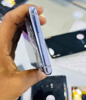 A picture of GALAXY NOTE 8 4G 256GB FOR SALE 400K 256GB STORAGE