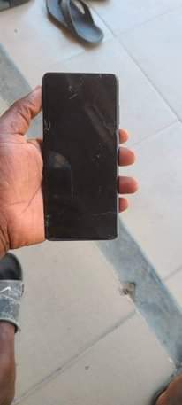A picture of SAMSUNG S20 5G GB 256 RAM 12 GB