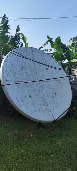 A picture of High quality stable and durable 10ft satellite dish made of